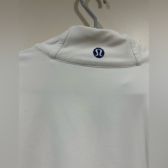 LuLuLeMon- Running Jacket - Picture 4 of 6